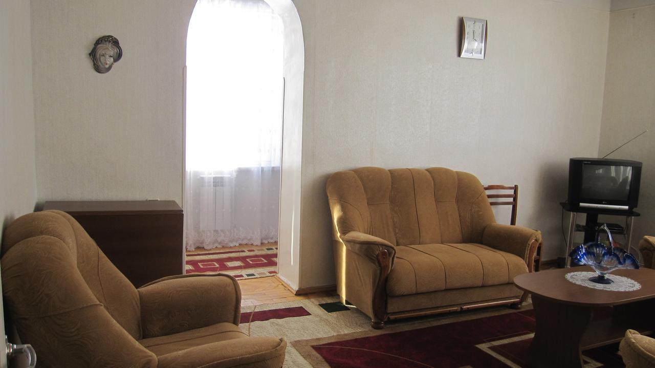 Apartment ซากาดซอร์ ภายนอก รูปภาพ